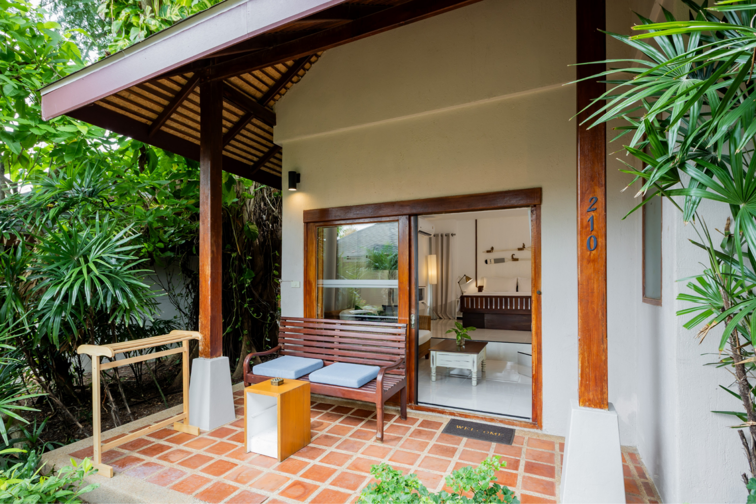 FAMILY COTTAGE
