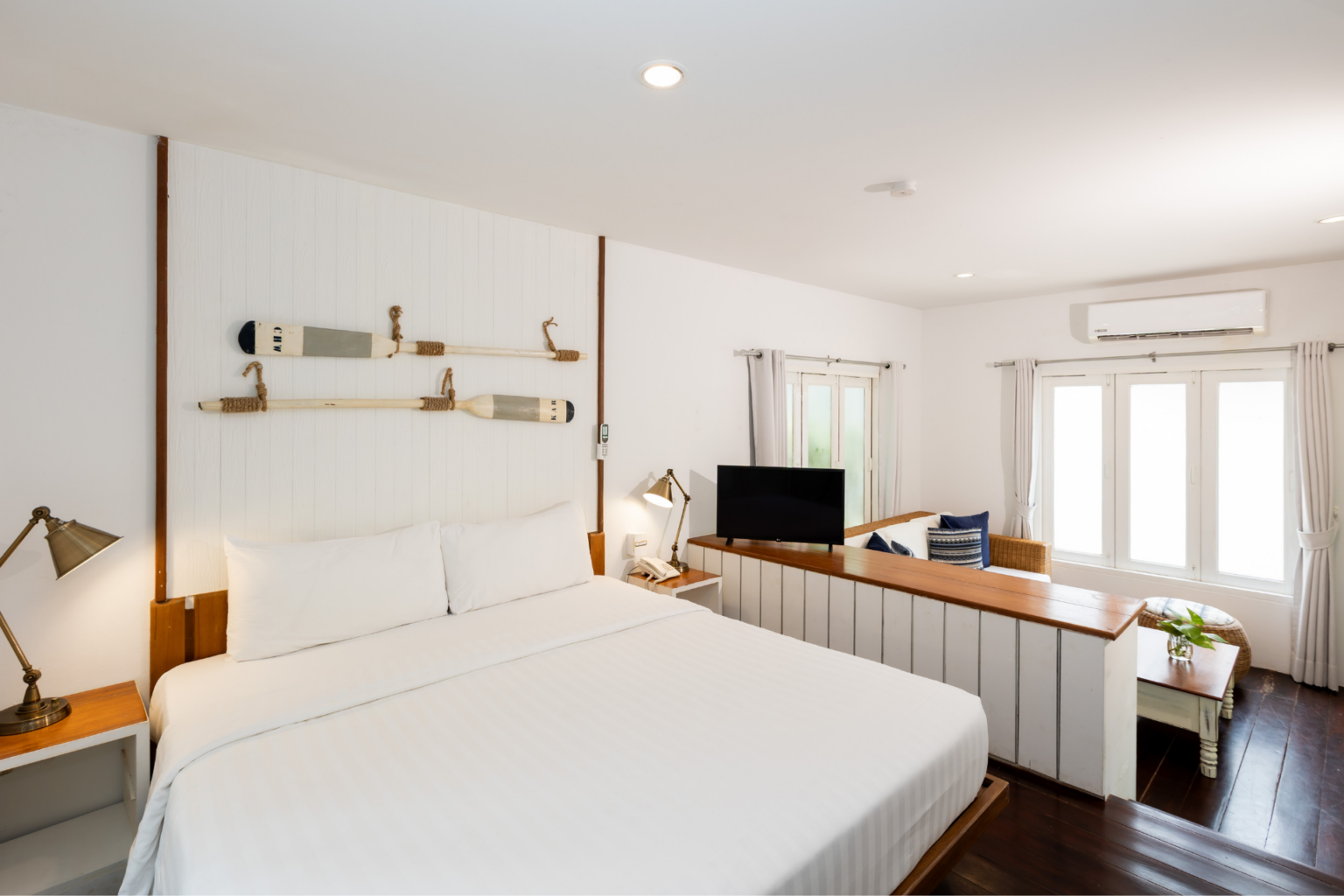 SEASIDE COTTAGE